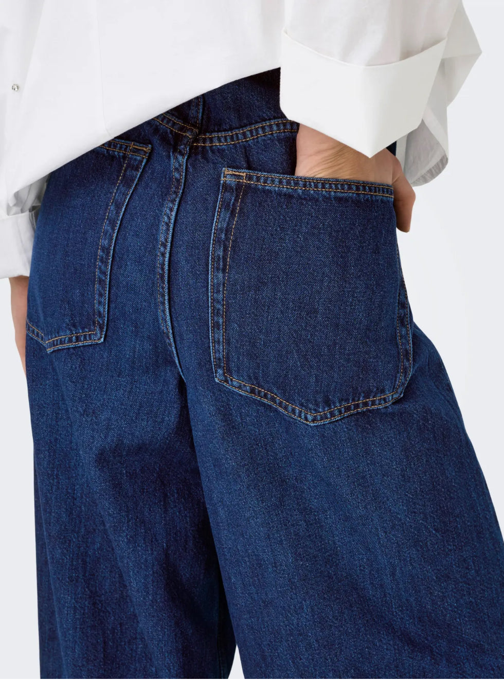 ONLY baggy jeans
