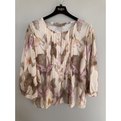 Mønstret bluse i beige med knaplukning - Marta du Chateau