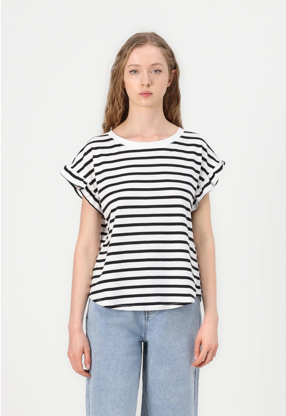 ONLY t-shirt med striber og flænser
