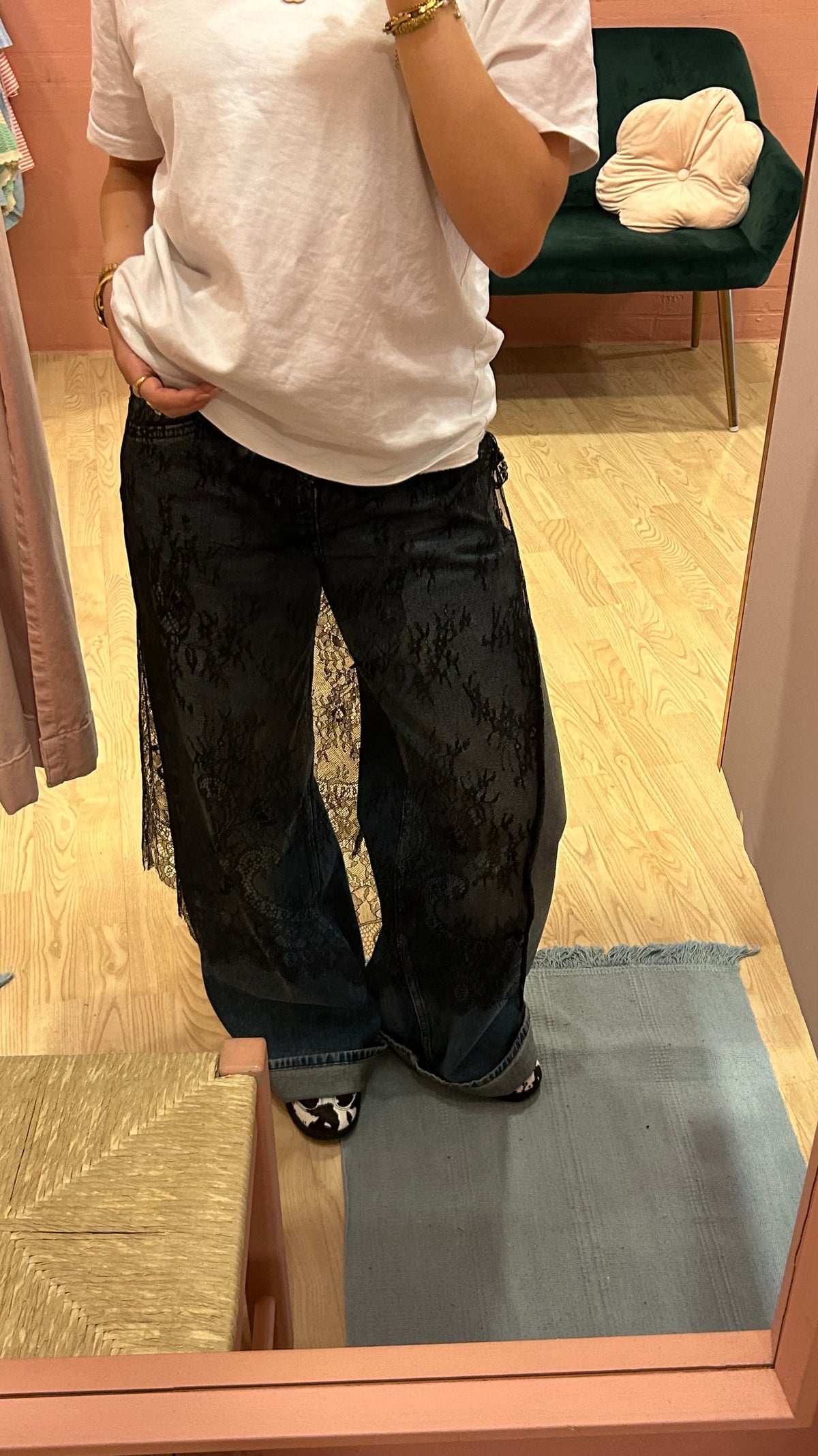 Maxi lace-scarf