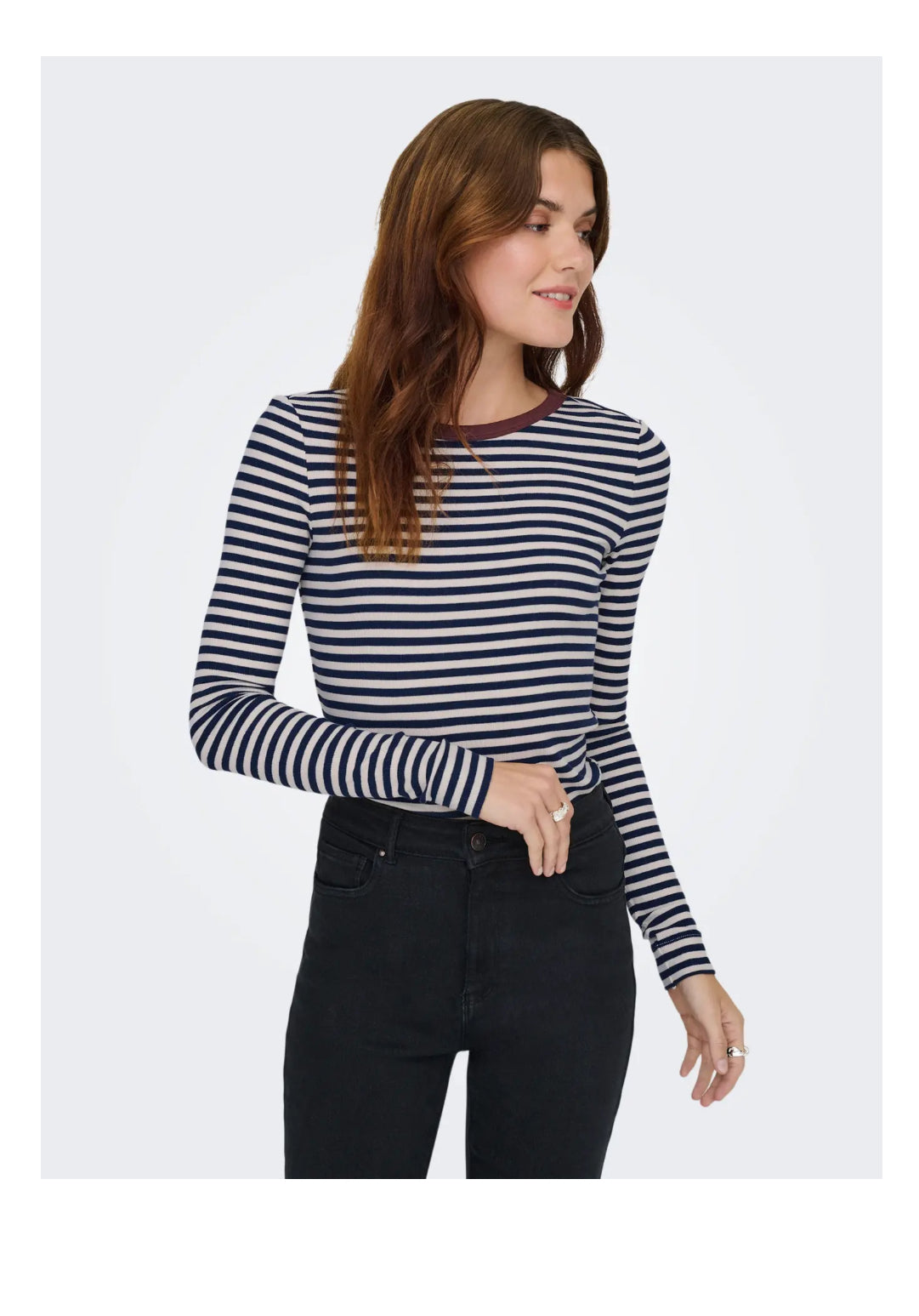 Only tætsiddende trøje