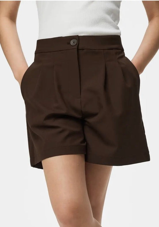 PIECES shorts