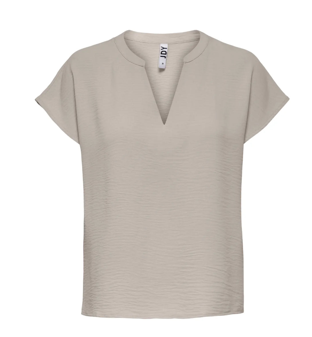 JDY  sandfarvet sommer bluse med kort ærme