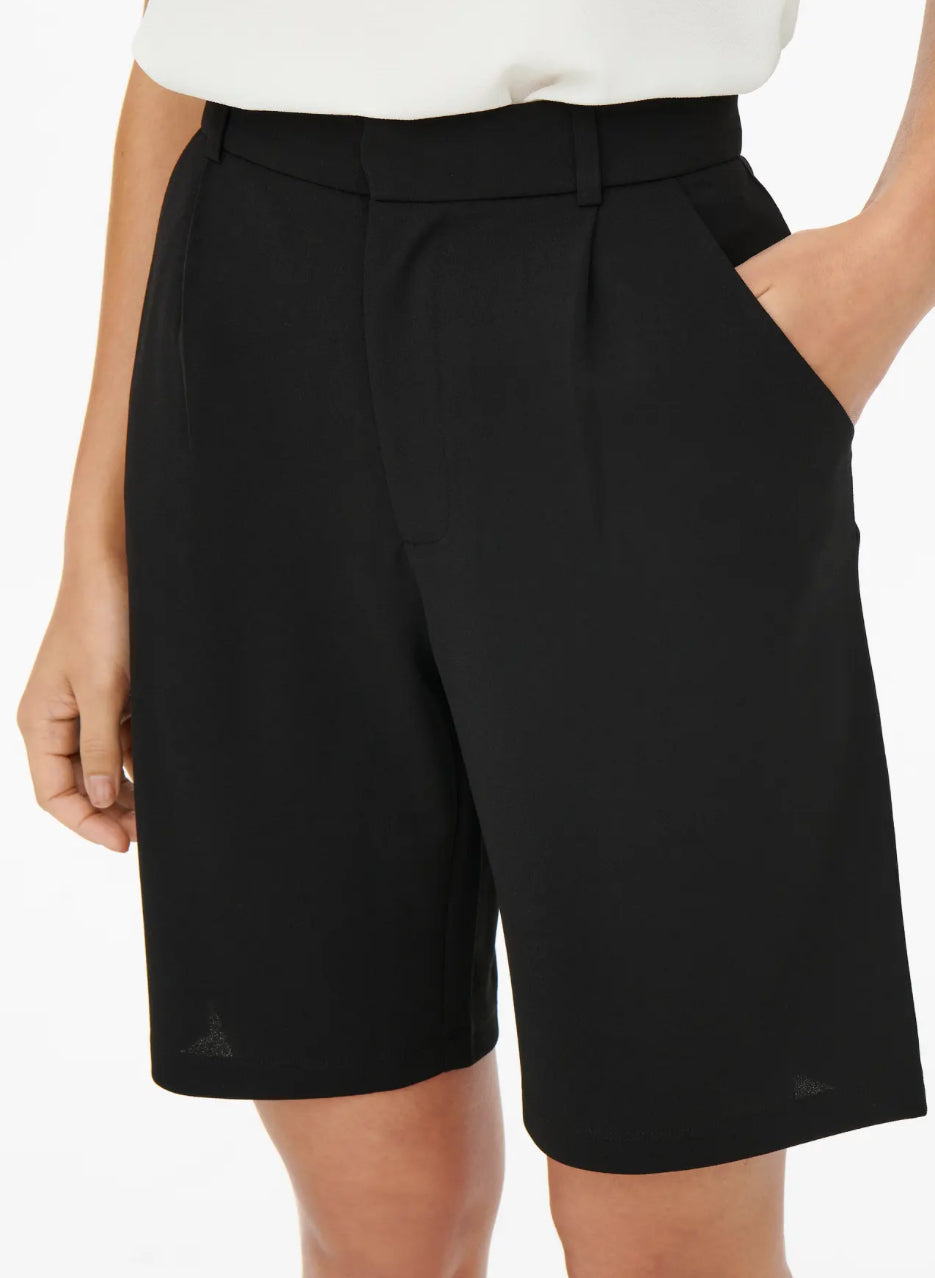 JDY sorte Bermuda shorts