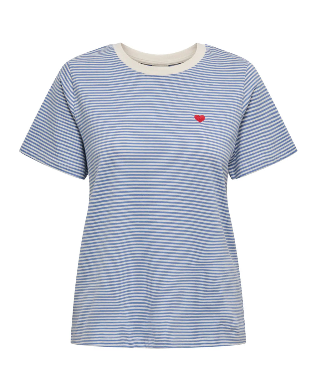 JDY stribet t-shirt med lille broderet hjerte på brystet