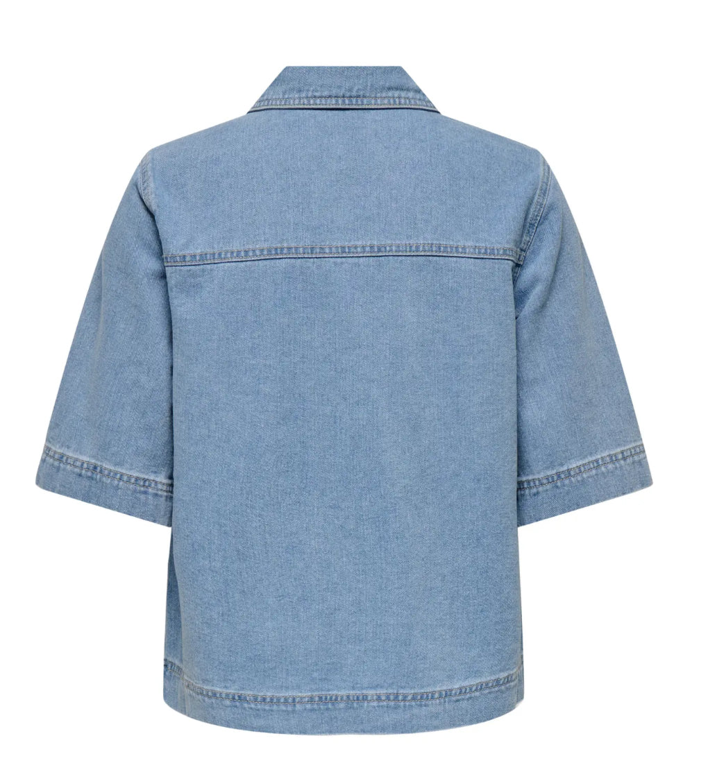 ONLY lys kortærmet denim skjorte