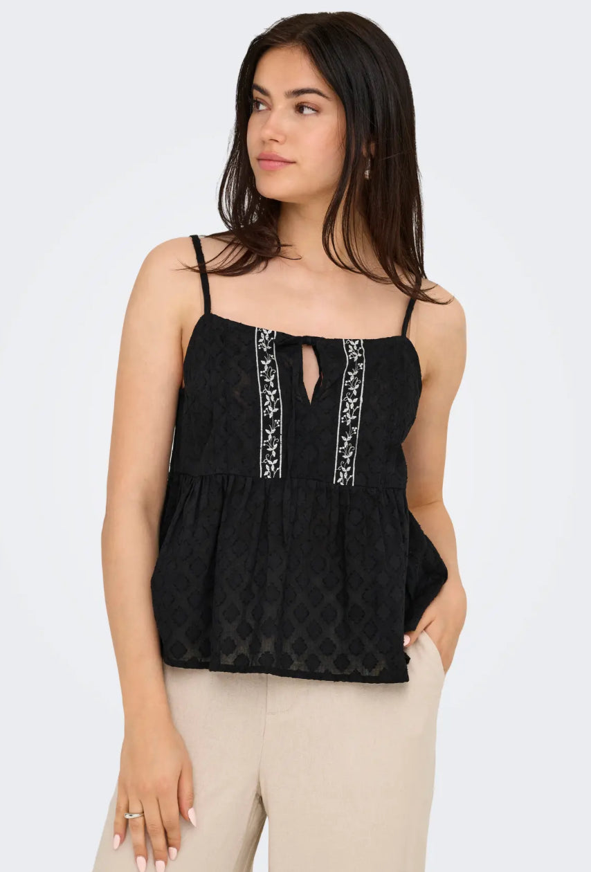 ONLY sort strop top med broderi