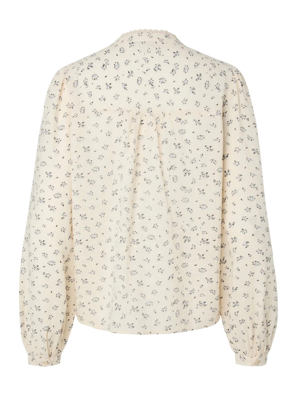 PIECES blomstret feminin skjorte